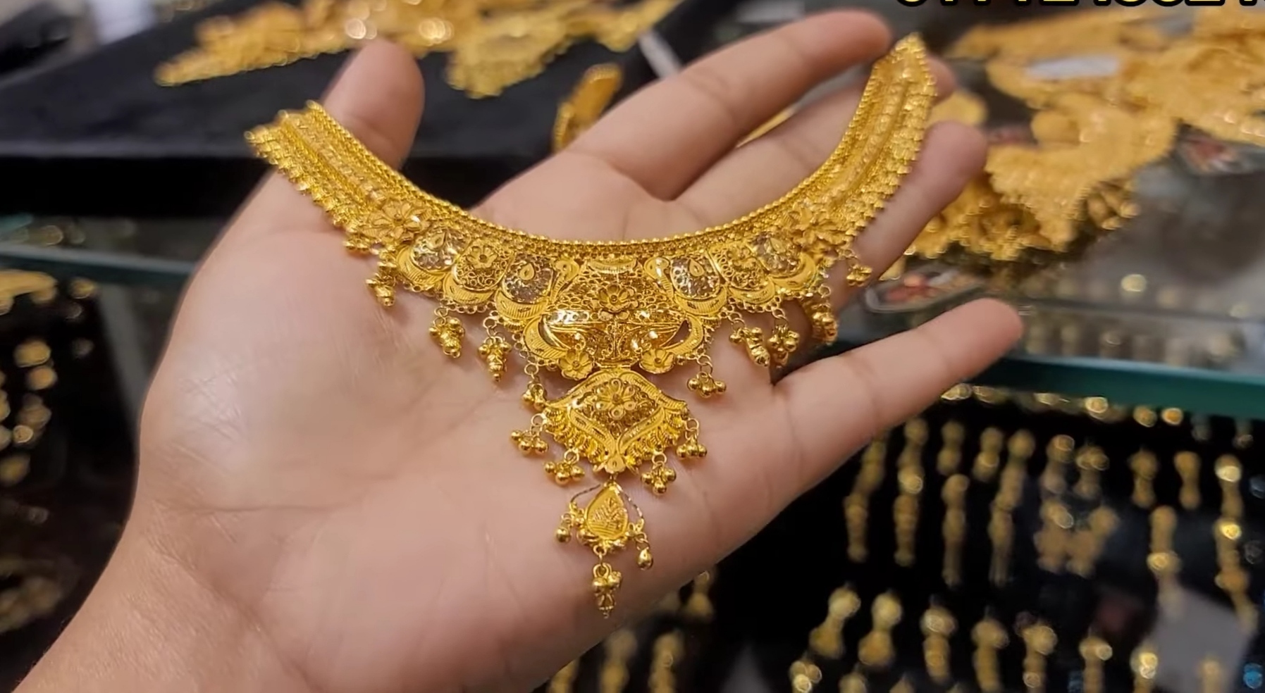 Gold Necklace Latest Designs 2023 