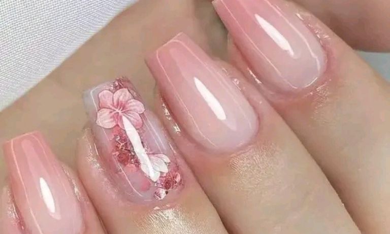 floral nail ideas