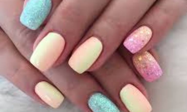 Elegant summer nails